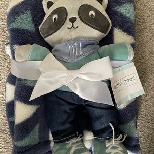 Baby blanket and bear
